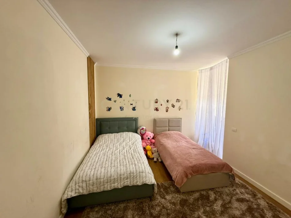 Tirane, shes apartament 2+1+Aneks+Ballkon Kati 5, 133 m² 290.000 € (Hipoteka)