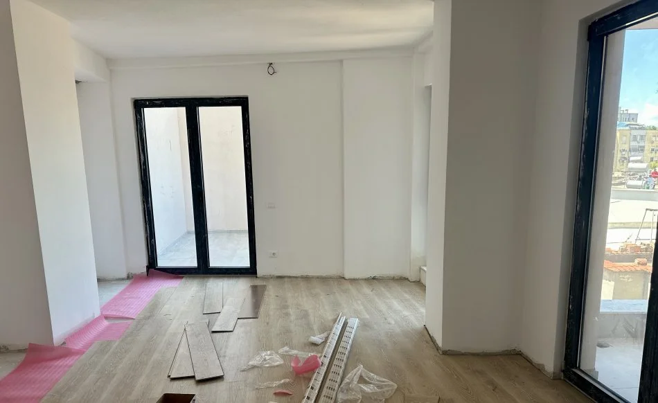 Tirane, shitet apartament 1+1+Ballkon Kati 5, 72 m² 145.000 € (Tefta Tashko Koco)