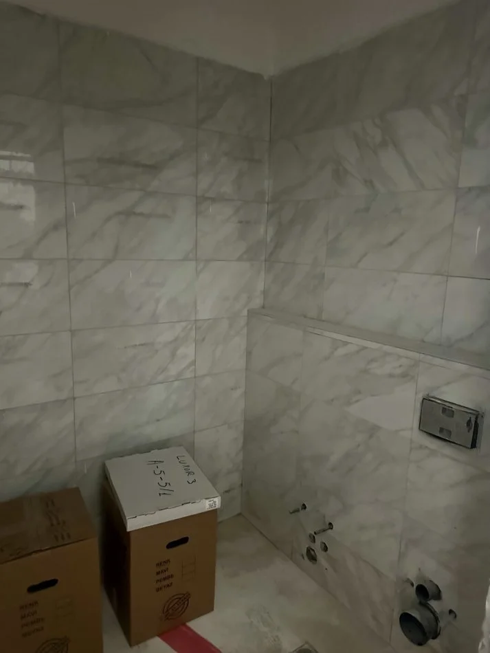 Tirane, shitet apartament 1+1+Ballkon Kati 5, 72 m² 145.000 € (Tefta Tashko Koco)