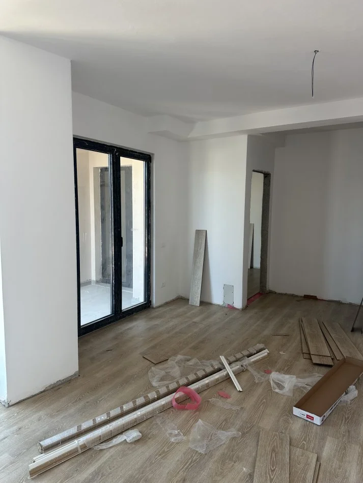 Tirane, shitet apartament 1+1+Ballkon Kati 5, 72 m² 145.000 € (Tefta Tashko Koco)