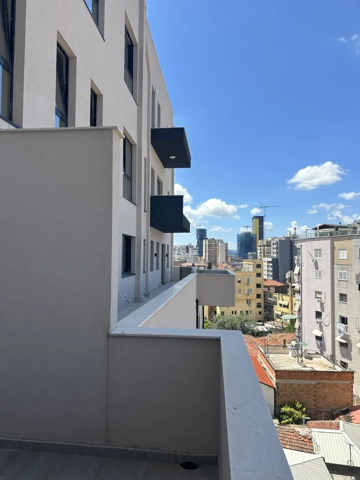 Tirane, shitet apartament 1+1+Ballkon Kati 5, 72 m² 145.000 € (Tefta Tashko Koco)