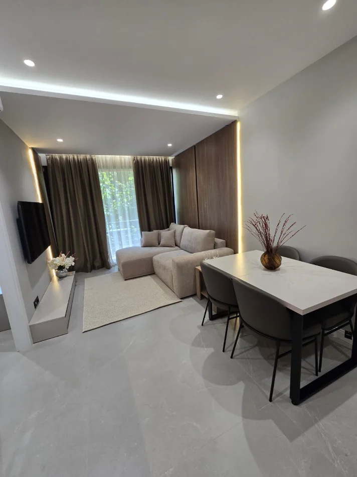 Shqiperi, jepet me qera apartament 1+1 Kati 2, 72 m² 650 € (Vizion plus)