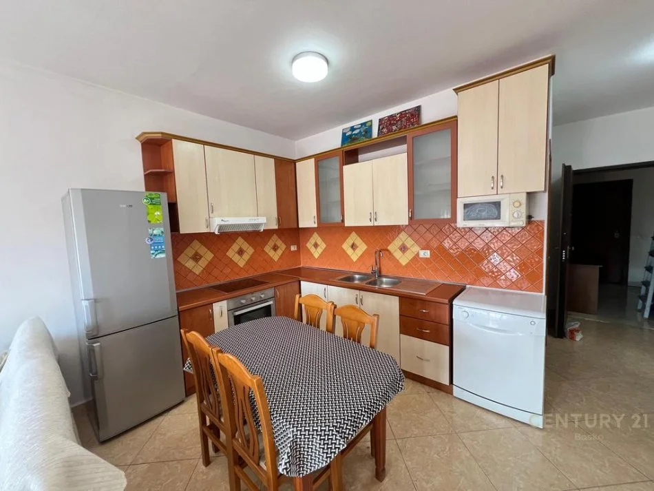 Tirane, jepet me qera apartament 2+1 Kati 8, 105 m² 600 € 