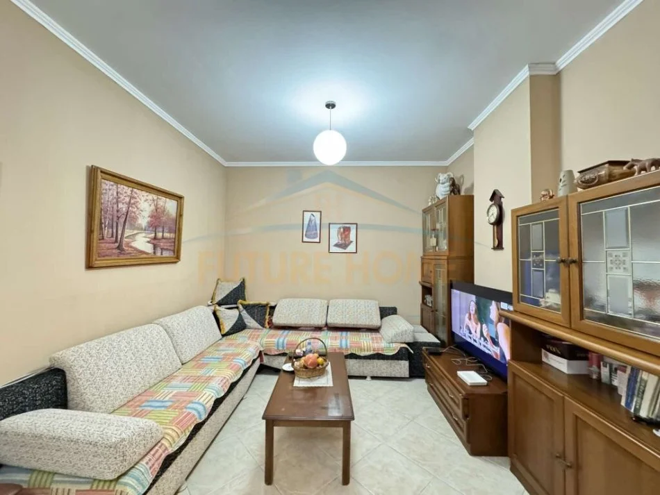 Tirane, shitet apartament 2+1 Kati 7, 90 m² 110.000 € (Astir, Unaza e Re)
