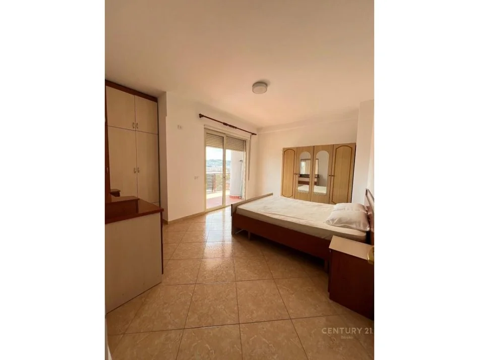 Tirane, jepet me qera apartament 2+1 Kati 8, 105 m² 600 € 