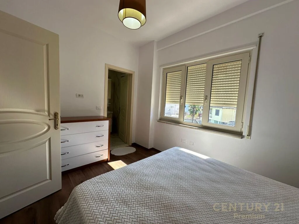 APARTAMENT 2+1+2 + POST PARKIMI TEK KOPSHTI BOTANIK! 650€