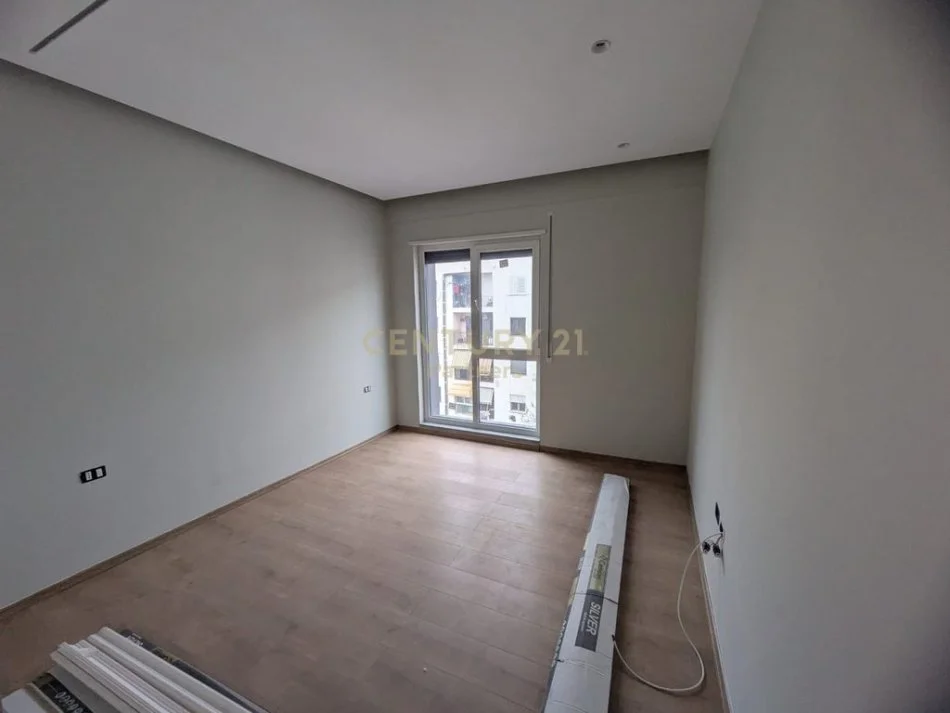 Tirane, shes apartament 2+1 Kati 6, 97 m² 179.000 € (5 Maj)