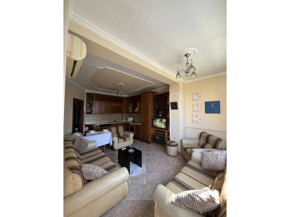 Tirane, jepet me qera apartament 1+1 Kati 3, 64 m² 500 € 