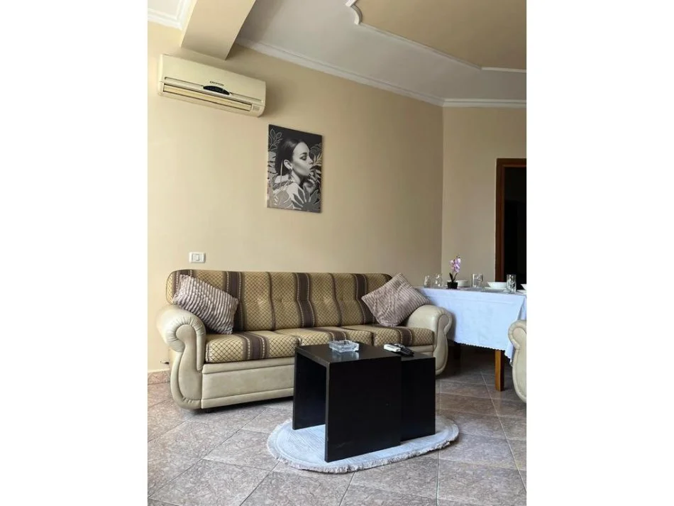 Tirane, jepet me qera apartament 1+1 Kati 3, 64 m² 500 € 