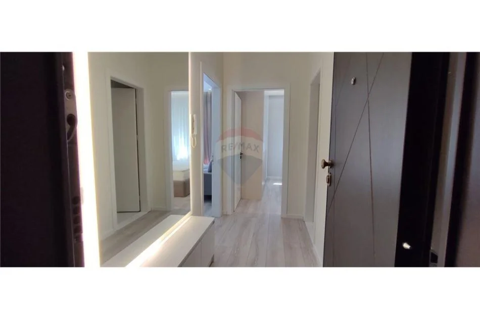 Tirane, jepet me qera apartament 1+1 Kati 4, 62 m² 500 € (Hasan Vogli - Rezidenca 3D)
