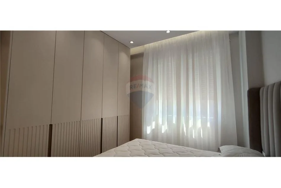 Tirane, jepet me qera apartament 1+1 Kati 4, 62 m² 500 € (Hasan Vogli - Rezidenca 3D)