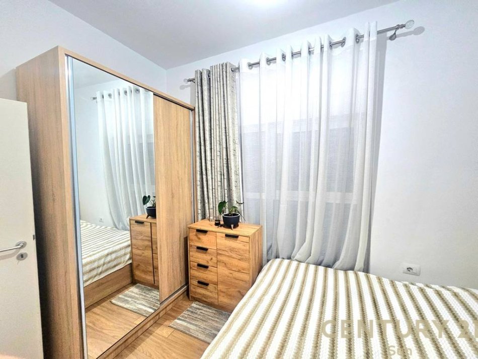 Tirane, jepet me qera apartament 1+1 Kati 5, 69 m² 450 € (Kompleksi Mangalem)