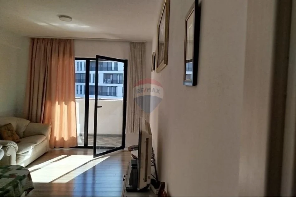 Tirane, shitet apartament 3+1+Ballkon Kati 2, 149 m² 206.000 € (5 Maji)