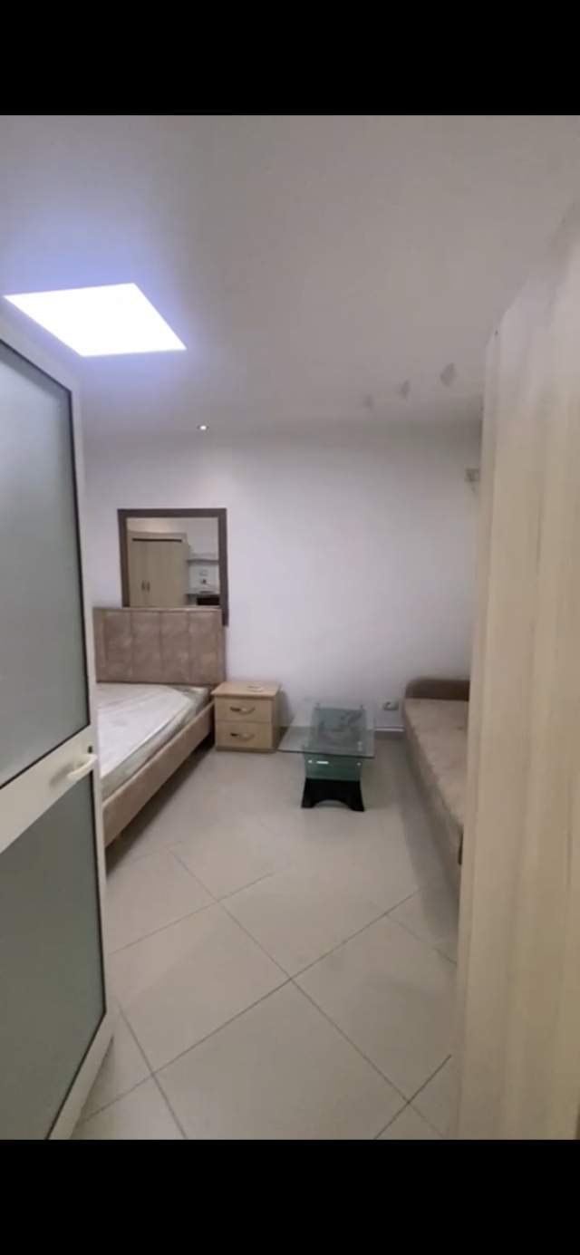 Tirane, jepet me qera apartament 1+1 Kati 1, 40 m² 220 Euro (5 maji)