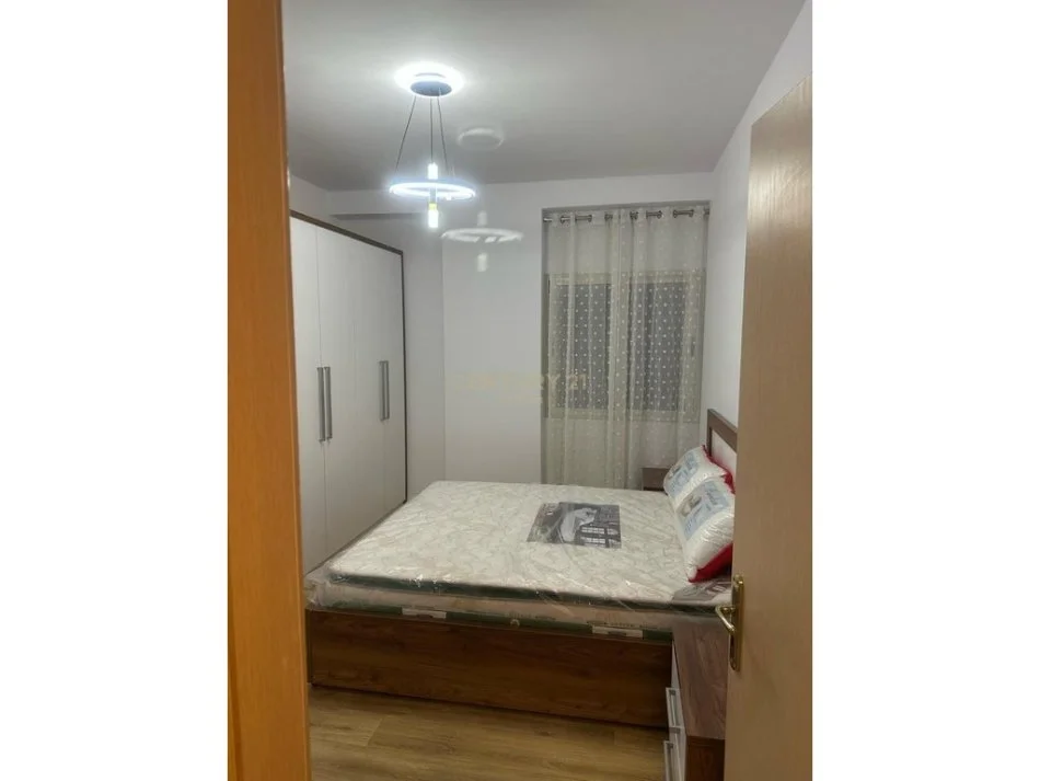 Tirane, shitet apartament 1+1 Kati 5, 65 m² 95.000 € (Misto Mame)