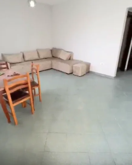 Tirane, jepet me qera apartament 2+1+Ballkon Kati 2, 80 m² 500 € (Dritan hoxha)