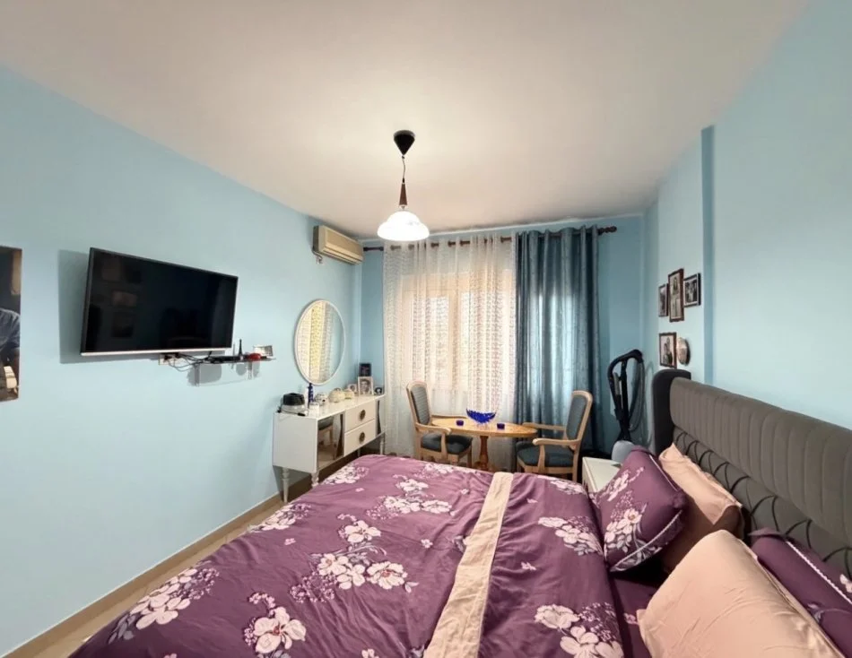 Tirane, shitet apartament 1+1+Ballkon Kati 7, 69 m² 215.000 € (Prane Ambasades Amerikane)