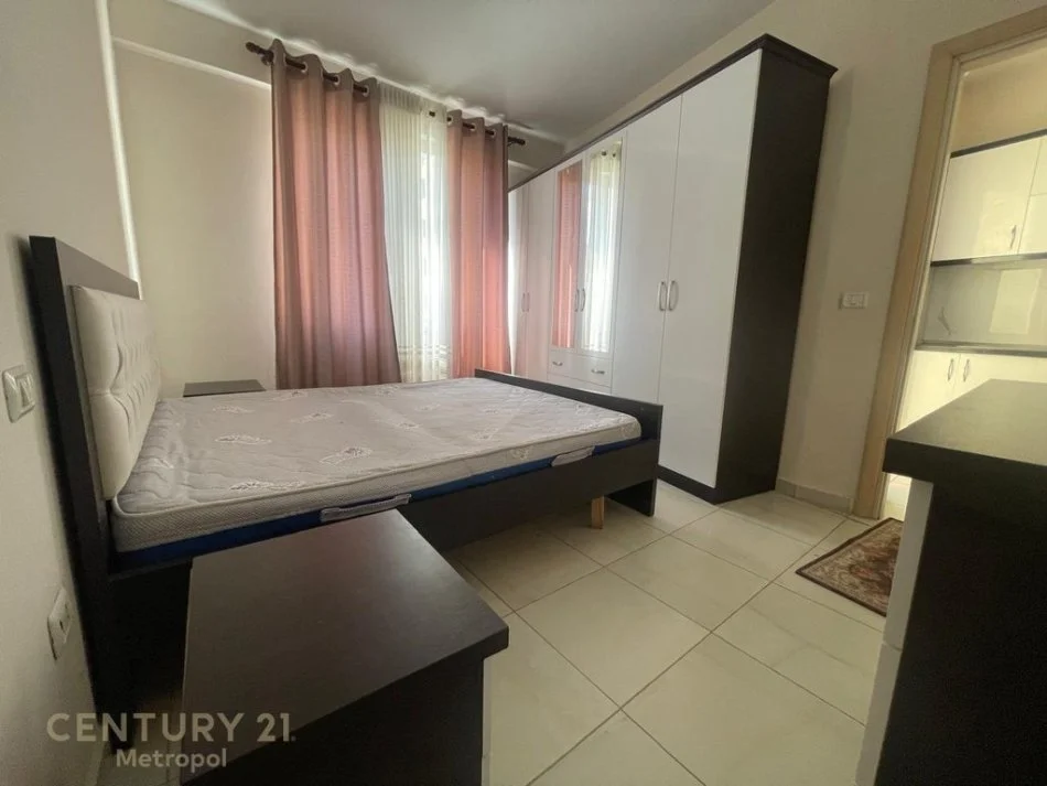 Tirane, shitet apartament 2+1 Kati 3, 82 m² 110.000 € (Astir)