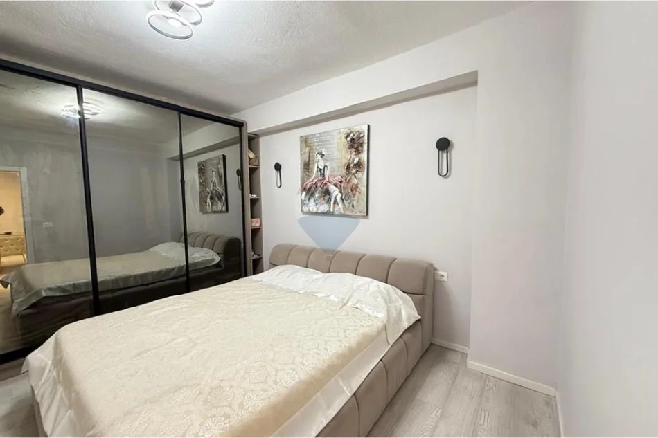 Tirane, shitet 2+1 , 125 m² 370.000 € (Rruga Emin Duraku)