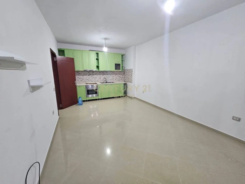 Tirane, shitet 2+1 , 112 m² 122.000 € (Astir)