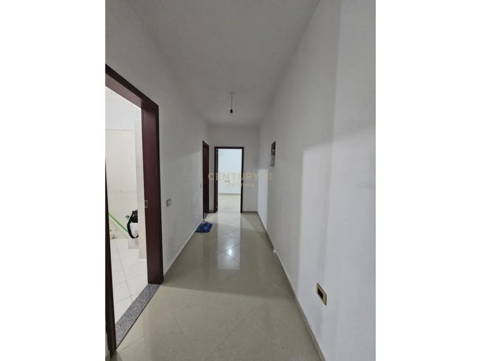 Tirane, shitet 2+1 , 112 m² 122.000 € (Astir)