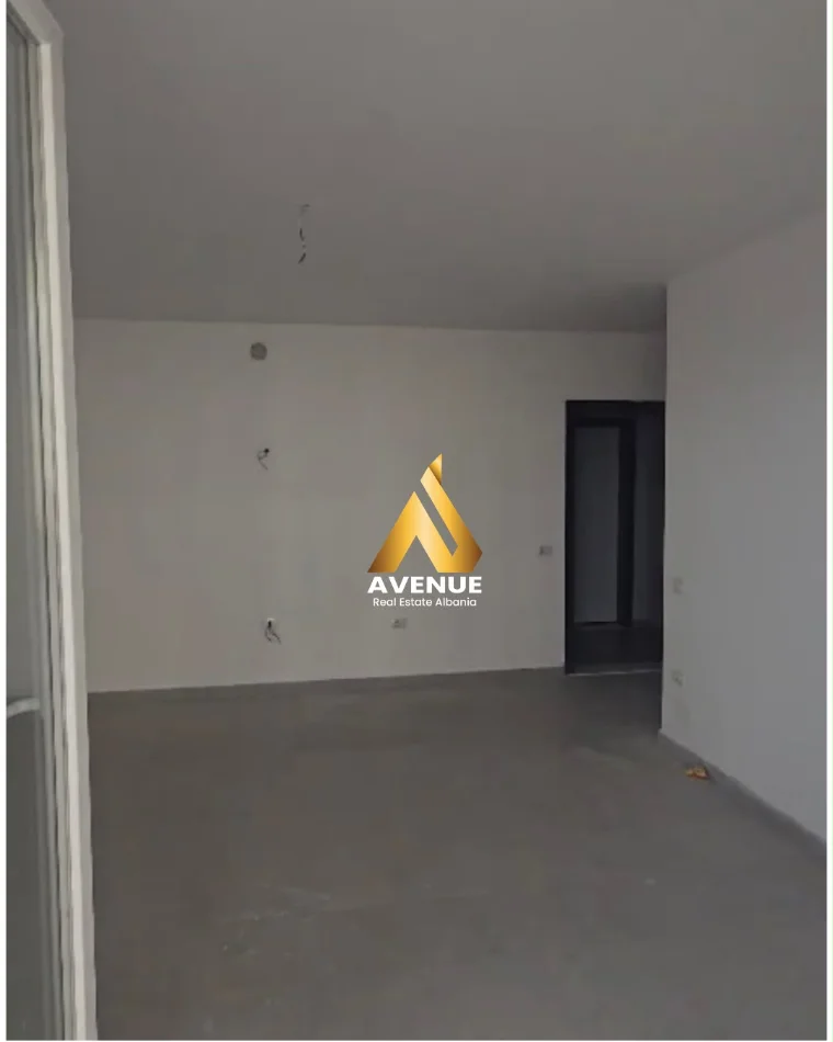 APARTAMENT 2+1 + VERANDË NË SHITJE UNIVERS CITY, QTU, TIRANE