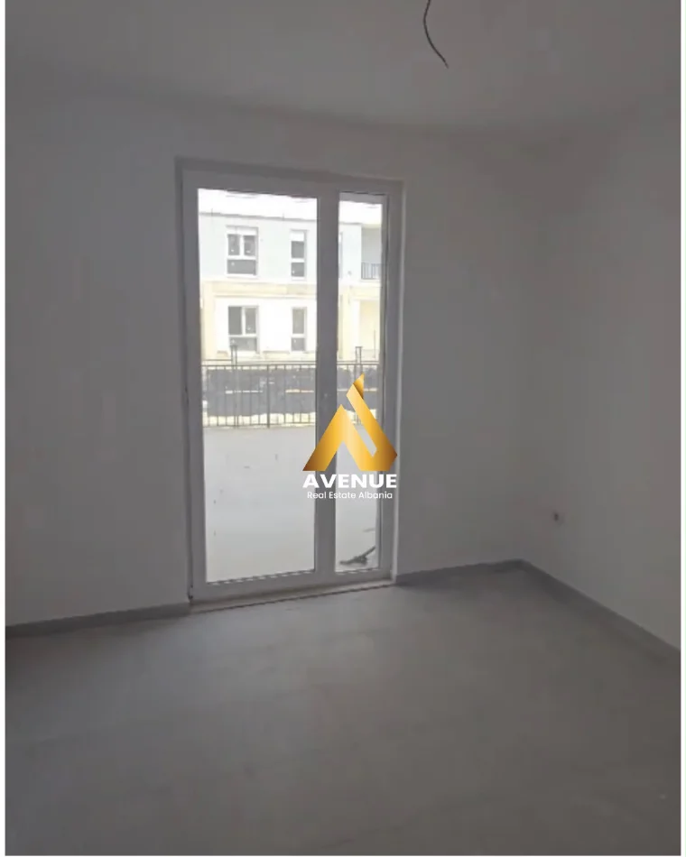APARTAMENT 2+1 + VERANDË NË SHITJE UNIVERS CITY, QTU, TIRANE