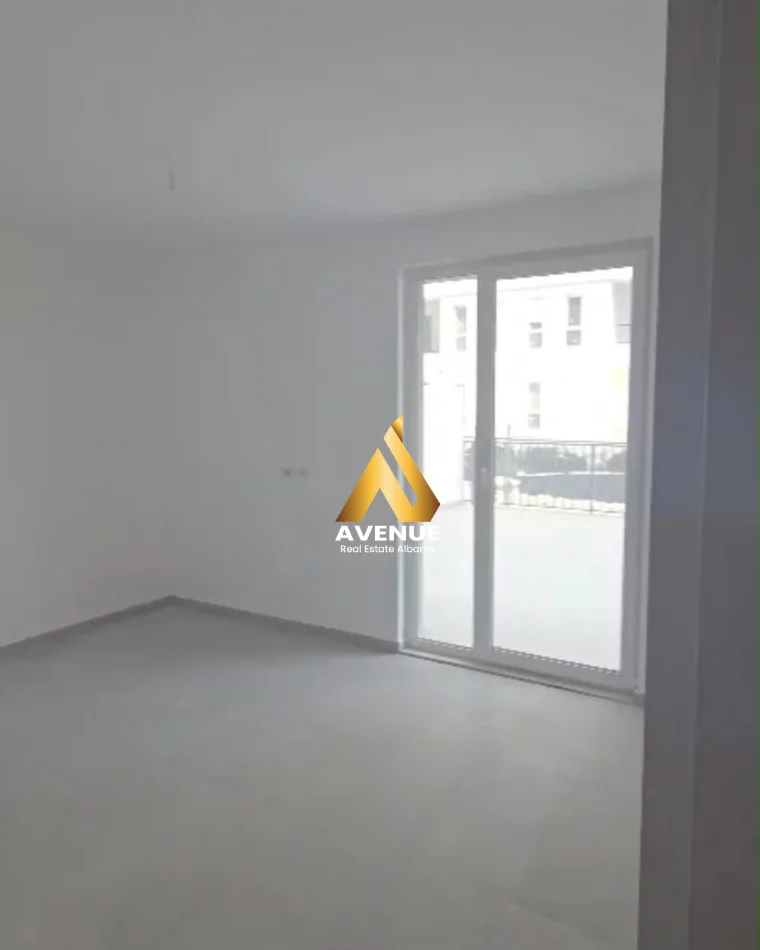 APARTAMENT 2+1 + VERANDË NË SHITJE UNIVERS CITY, QTU, TIRANE