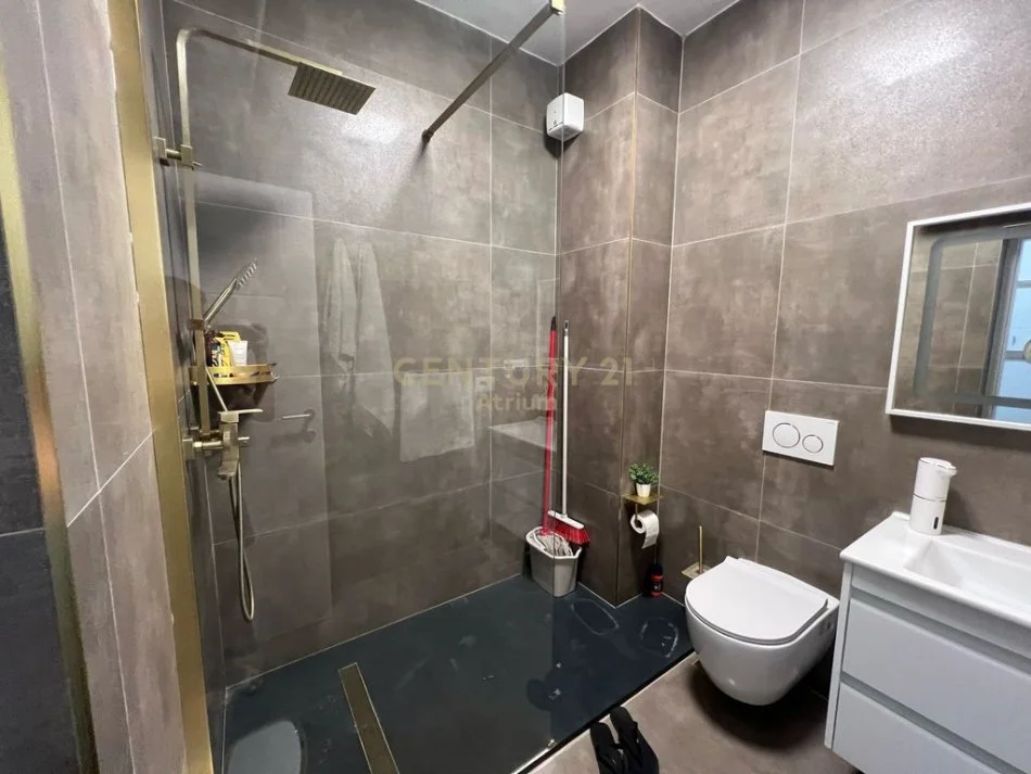 Tirane, jepet me qera apartament 1+1 Kati 3, 60 m² 550 € 