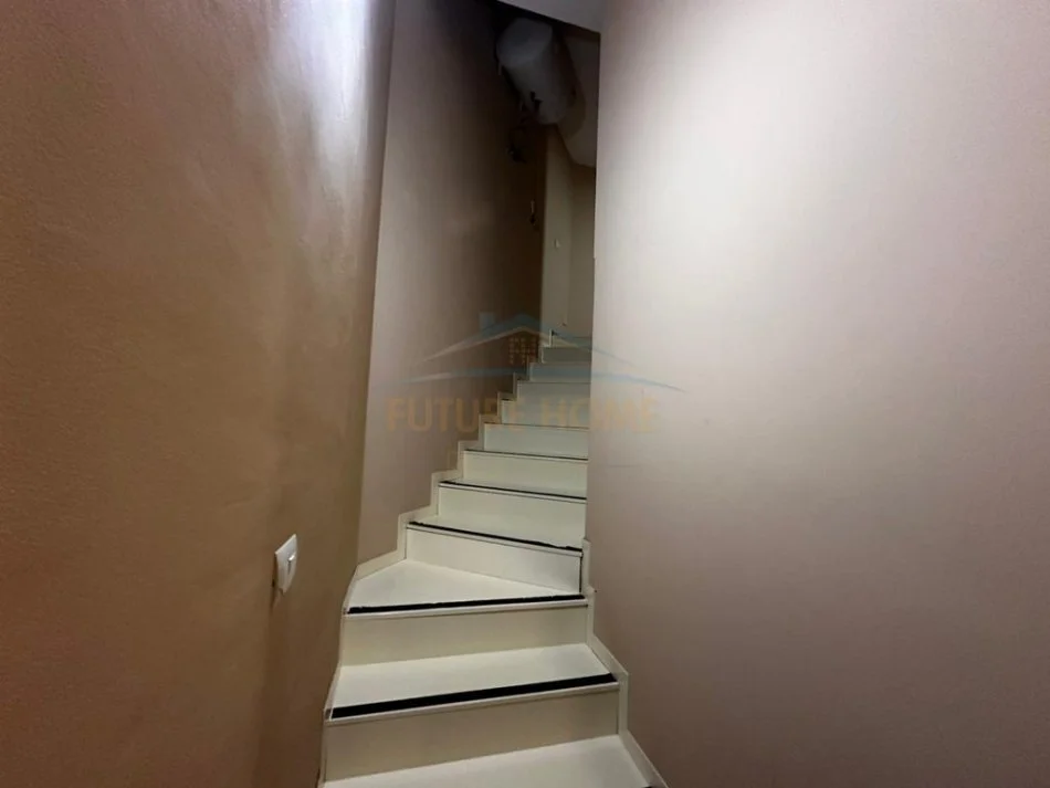 Tirane, shitet apartament duplex Dublex Kati 0, 46 m² 86.999 € (Liqeni i Thate)