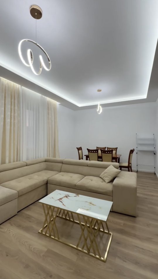 Tirane, jepet me qera shtepi 2+1 Kati 1, 600 € (Teg)