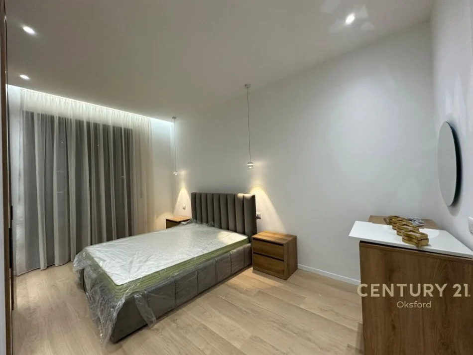 Tirane, jepet me qera apartament 2+1 Kati 5, 114 m² 1.600 € (Tirane)