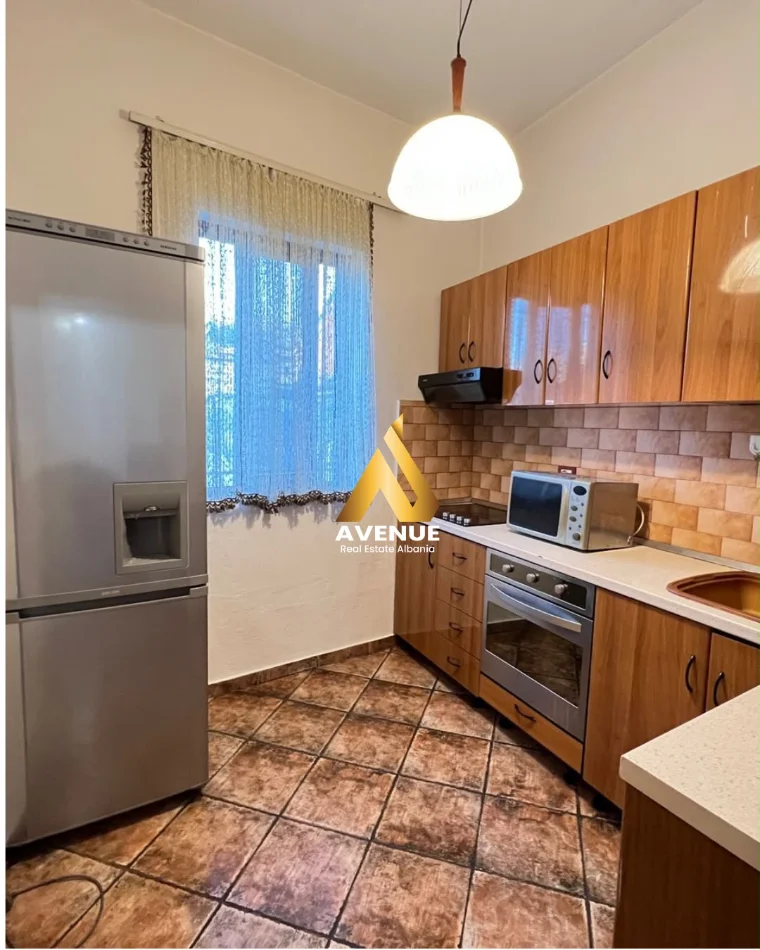 APARTAMENT 2+1 ME QERA RRUGA E DURRËSIT, PRANË AMBASADËS KINEZE, TIRANË