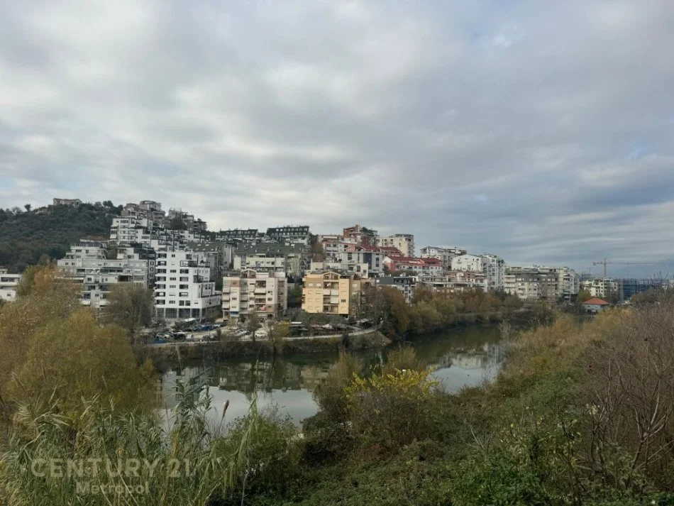 Tirane, shitet apartament 2+1 Kati 1, 110 m² 240.000 € (Rruga Hamdi Garunja Tirana, Albania)