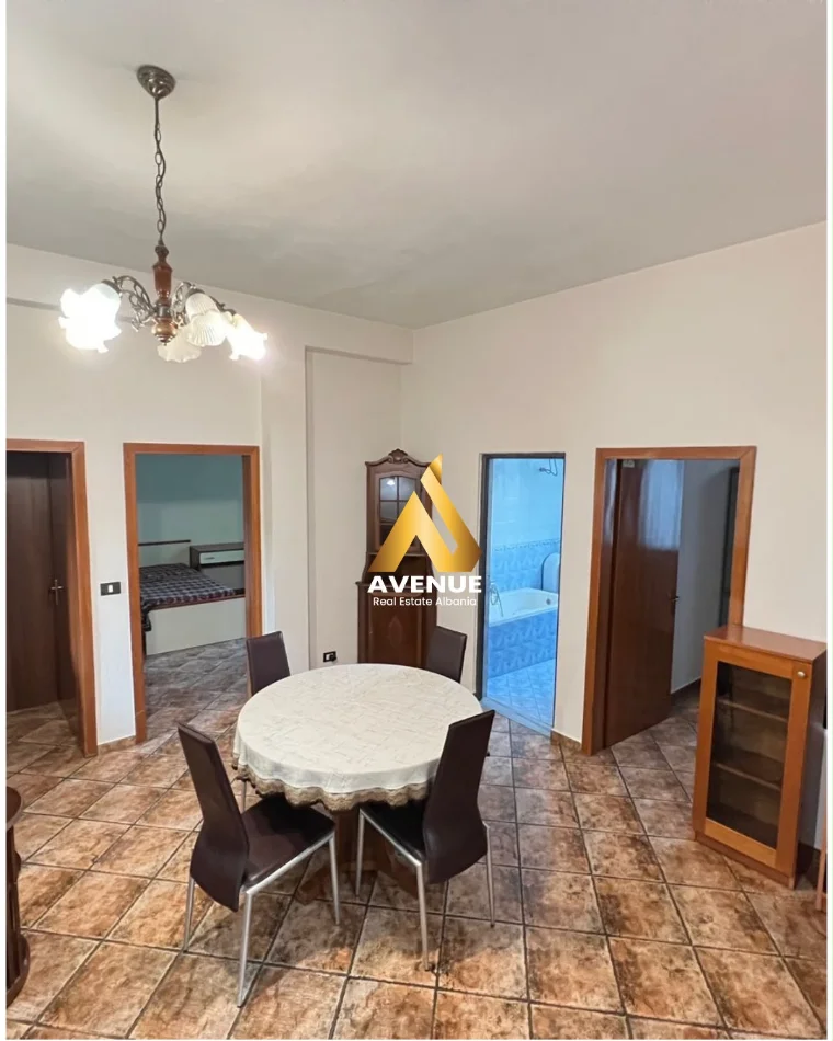 APARTAMENT 2+1 ME QERA RRUGA E DURRËSIT, PRANË AMBASADËS KINEZE, TIRANË