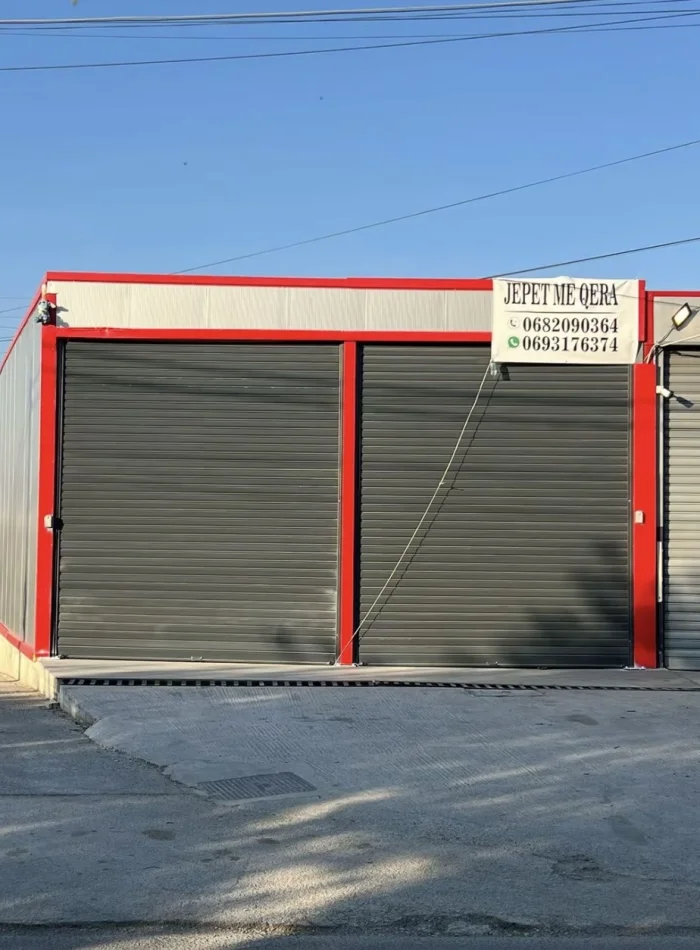 Tirane, jap me qera ambjent biznesi Kati 0, 110 m² 1.250 € (Mezez)