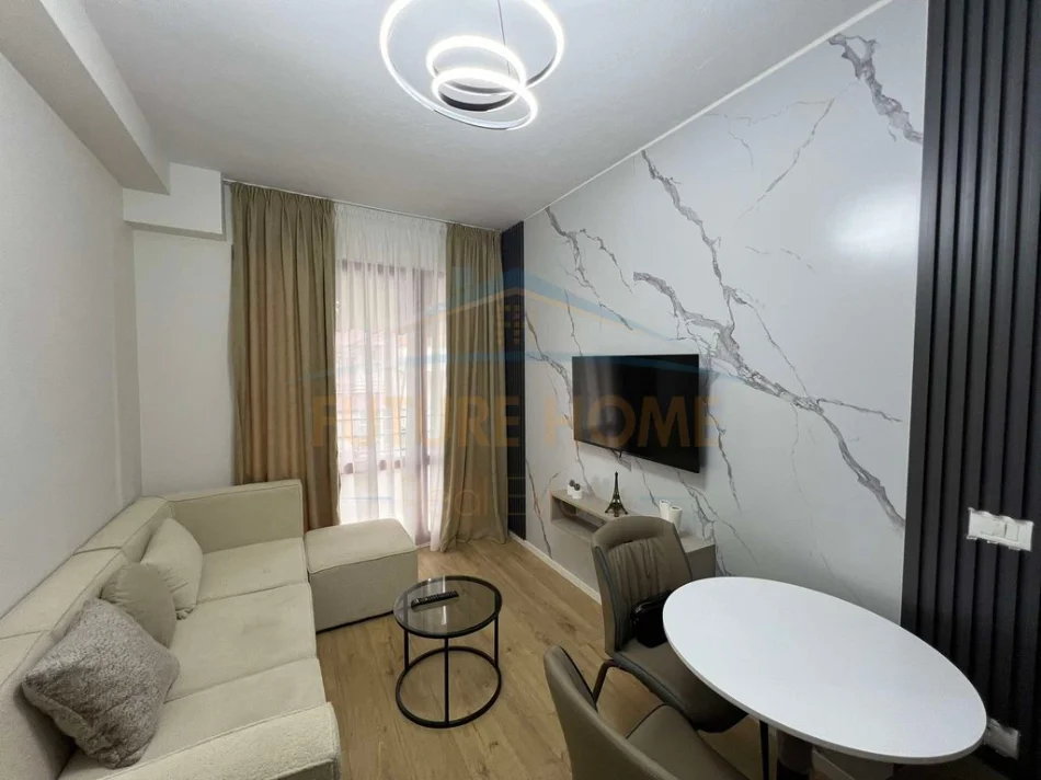 Tirane, jepet me qera apartament 1+1 Kati 5, 50 m² 360 € (Misto Mame)