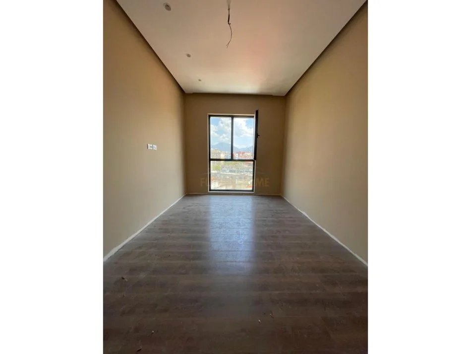 Tirane, shitet apartament 2+1+Ballkon Kati 6, 120 m² 319.999 € (Ish Ekspozita)