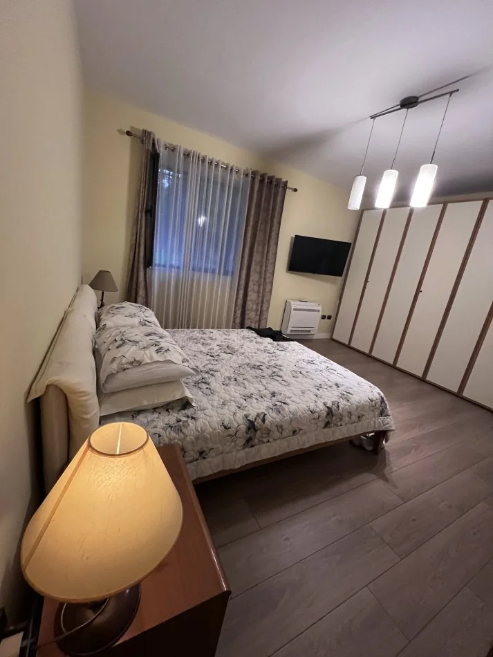 Tirane, shitet apartament 2+1+Aneks Kati 1, 156 m² 300.000 € (Rruga “Pjeter Budi”)