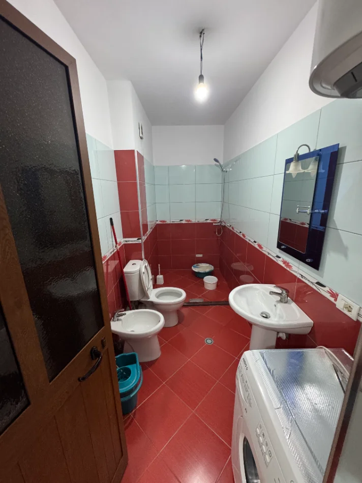 Tirane, jepet me qera apartament 2+1 Kati 3, 110 m² 550 € (Astir)