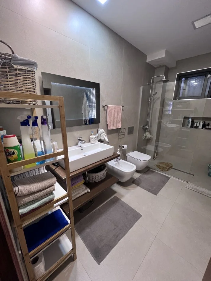 Tirane, shitet apartament 2+1+Aneks Kati 1, 156 m² 300.000 € (Rruga “Pjeter Budi”)