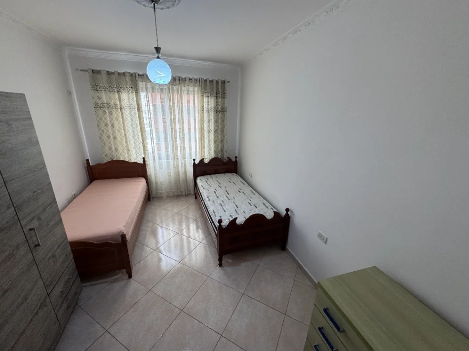 Tirane, jepet me qera apartament 2+1 Kati 3, 110 m² 550 € (Astir)