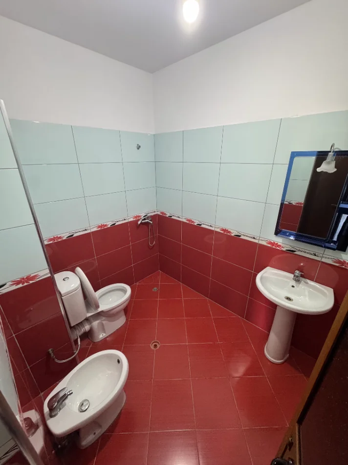 Tirane, jepet me qera apartament 2+1 Kati 3, 110 m² 550 € (Astir)