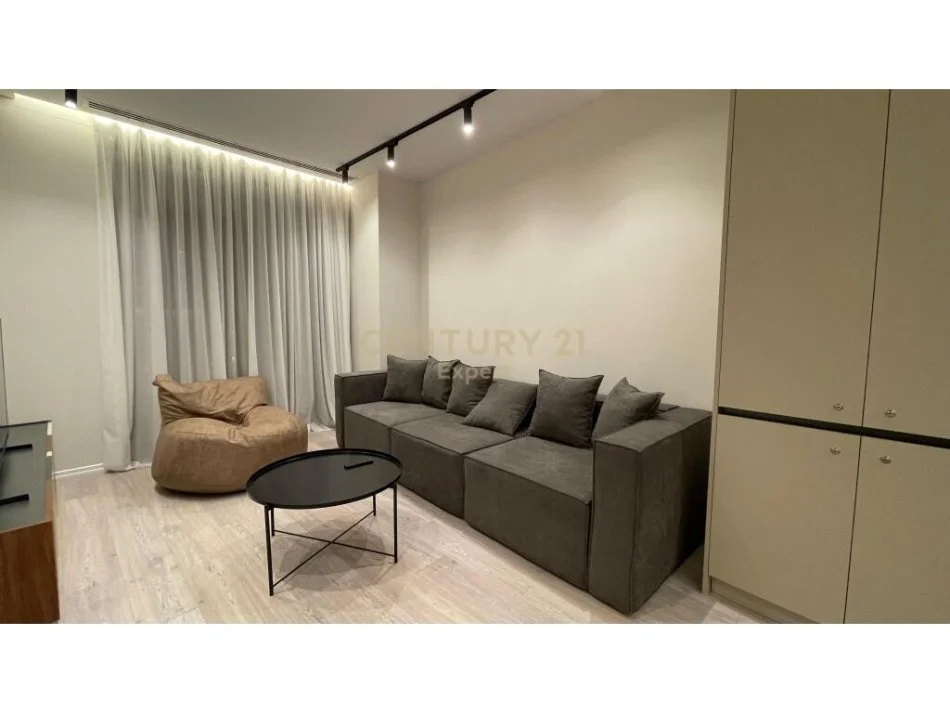Tirane, jepet me qera apartament 1+1 Kati 3, 55 m² 1.200 € (Tirane)