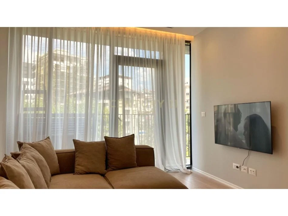 Tirane, jepet me qera apartament 1+1 Kati 3, 55 m² 1.200 € (Tirane)