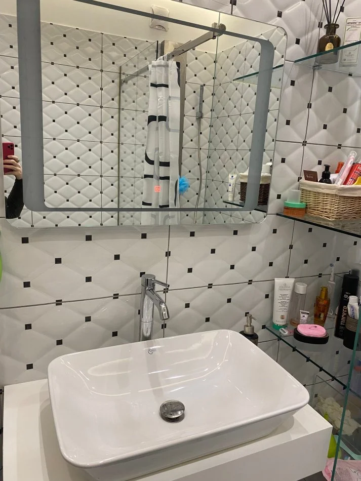 Shqiperi, jepet me qera apartament Kati 3, 70 m² 500 € (Rruga Eduart Mano pranë kopshtit Zoologjikë)