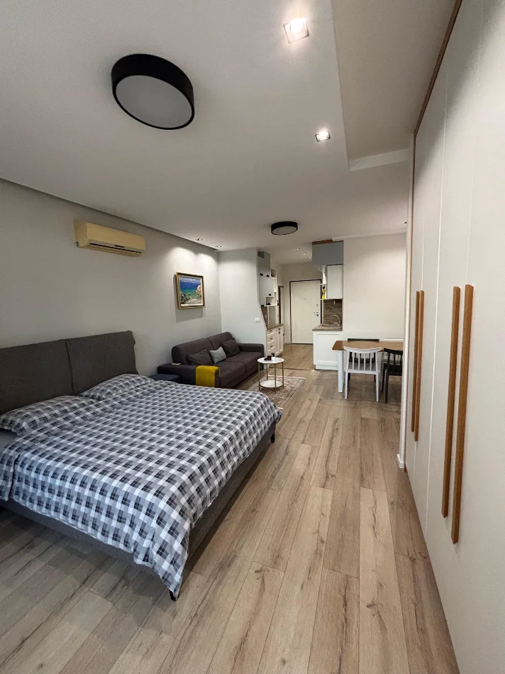 Tirane, jepet me qera garsonier Studio Kati 9, 44 m² 450 € 