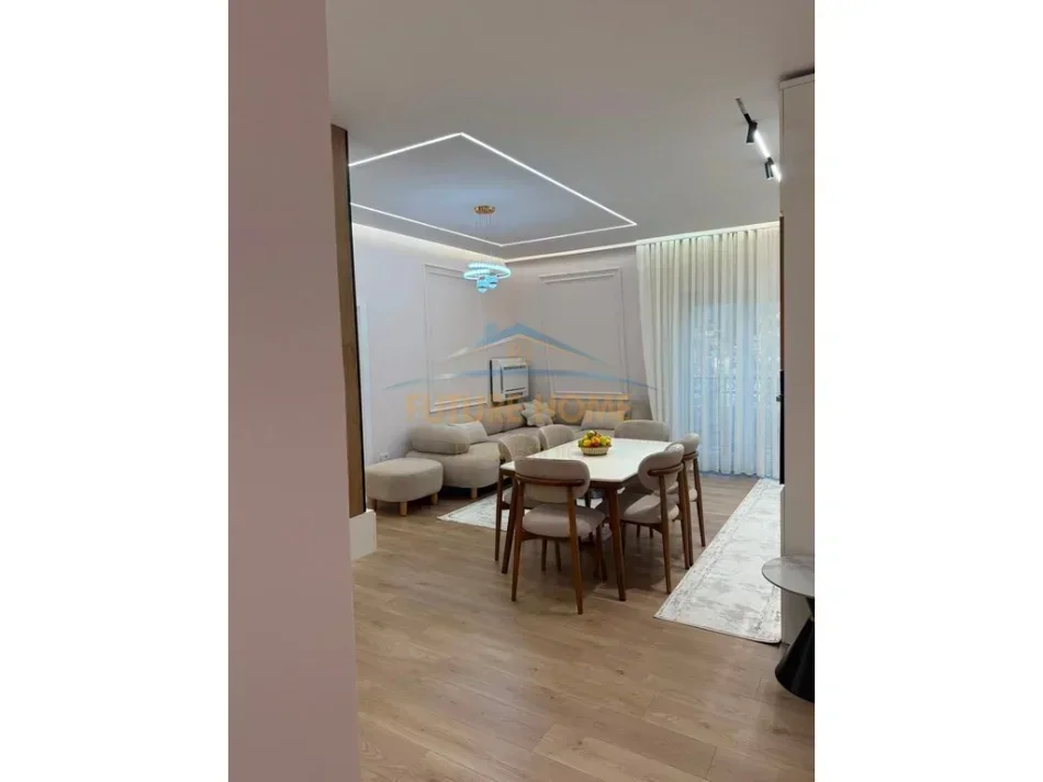 Tirane, jepet me qera apartament 2+1 Kati 5, 103 m² 700 € (Residenca Porta Tirana e Re,Sauk)