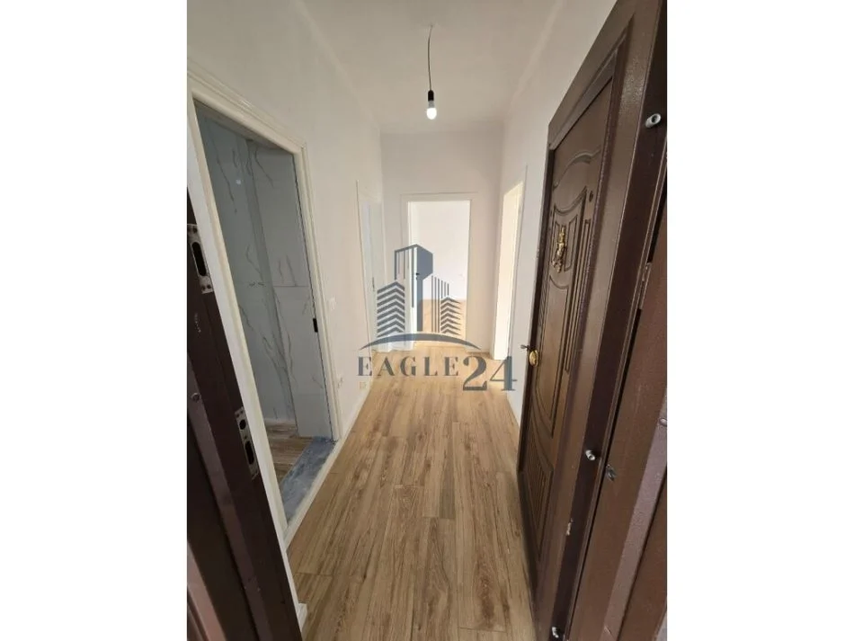 Tirane, shitet apartament 2+1 , 75 m² 129.000 € (oxhaku)