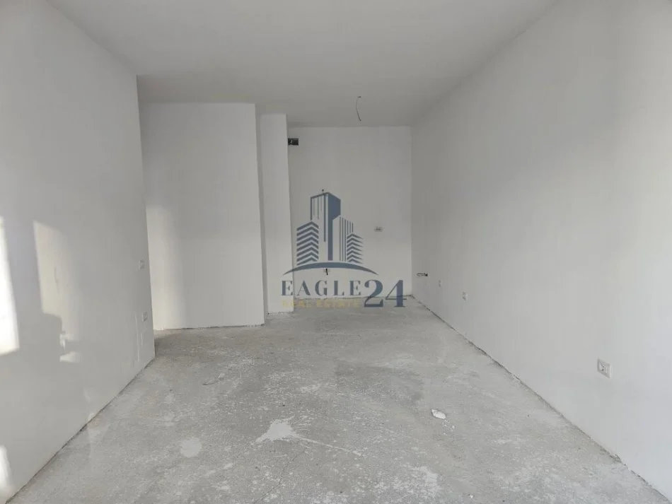 Tirane, shitet apartament 2+1 , 86 m² 95.000 € (Qtu)